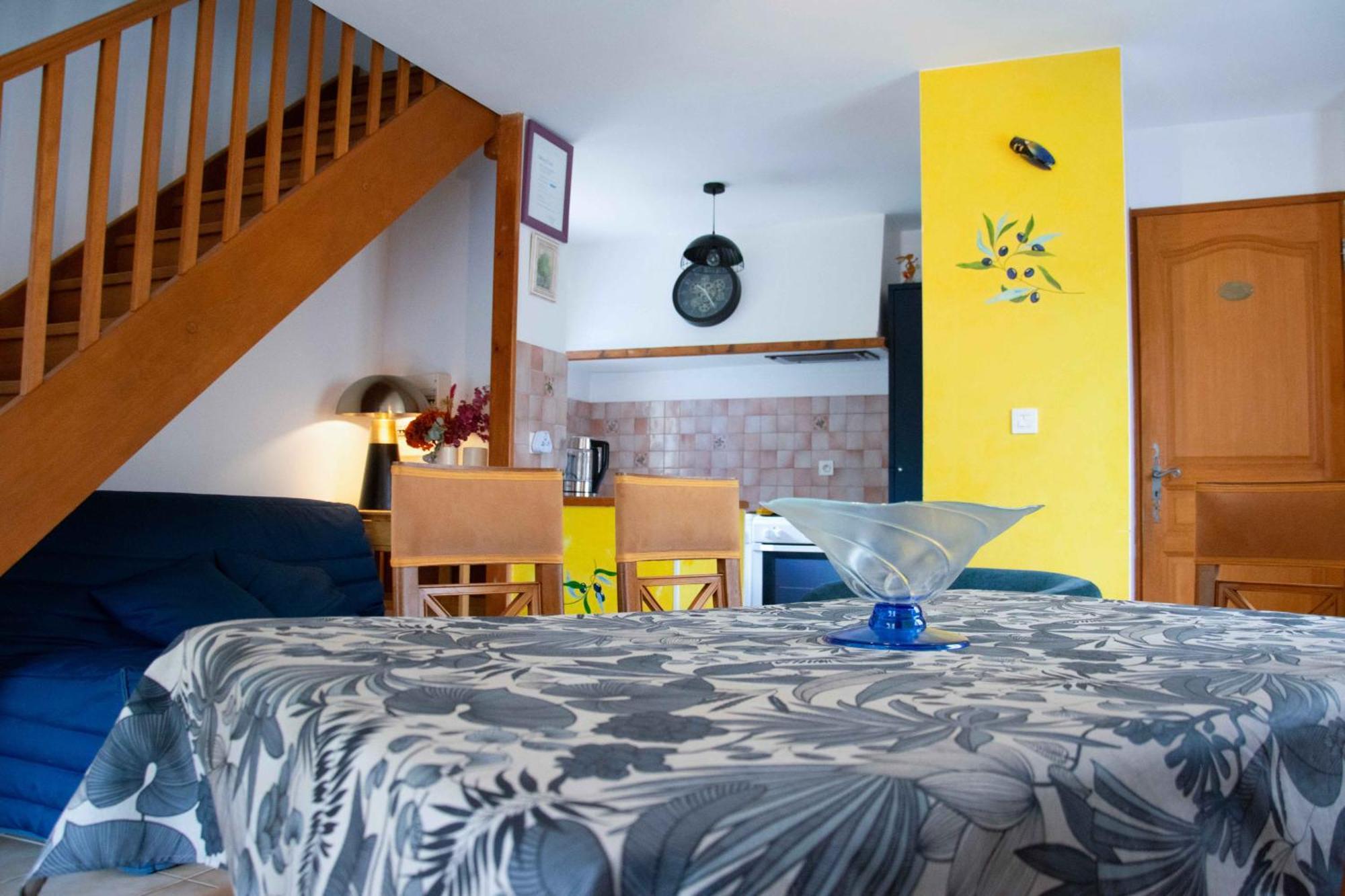 Les Grands Pres Des Baronnies Guest House La Roche-sur-le-Buis Exterior photo